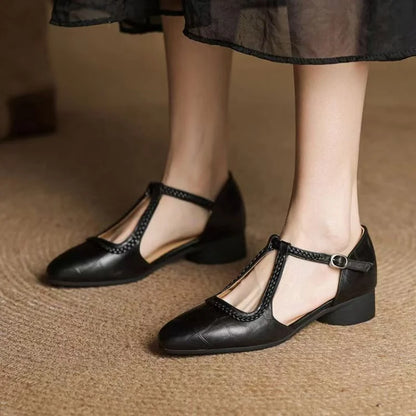 Avaa™| Bevora T-Strap Sandalet
