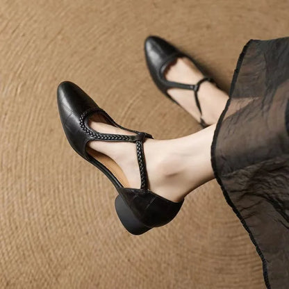 Avaa™| Bevora T-Strap Sandalet